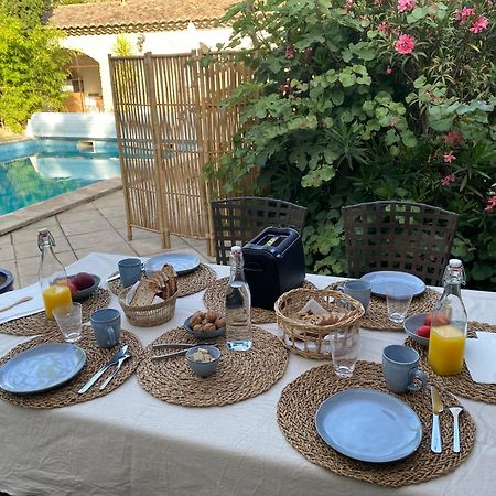 Bed and Breakfast Le Patio Aux Oiseaux La Ciotat Esterno foto