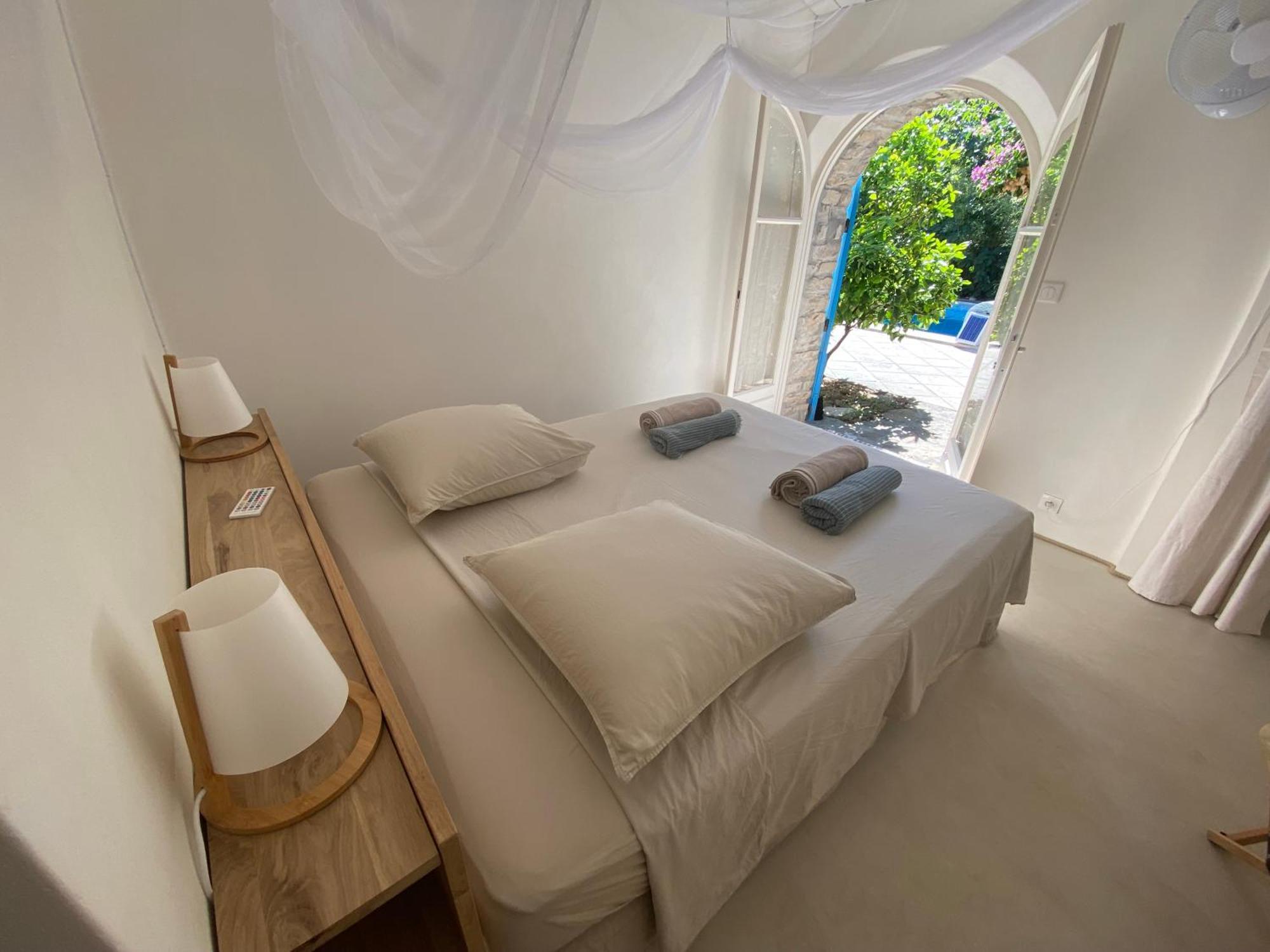 Bed and Breakfast Le Patio Aux Oiseaux La Ciotat Esterno foto