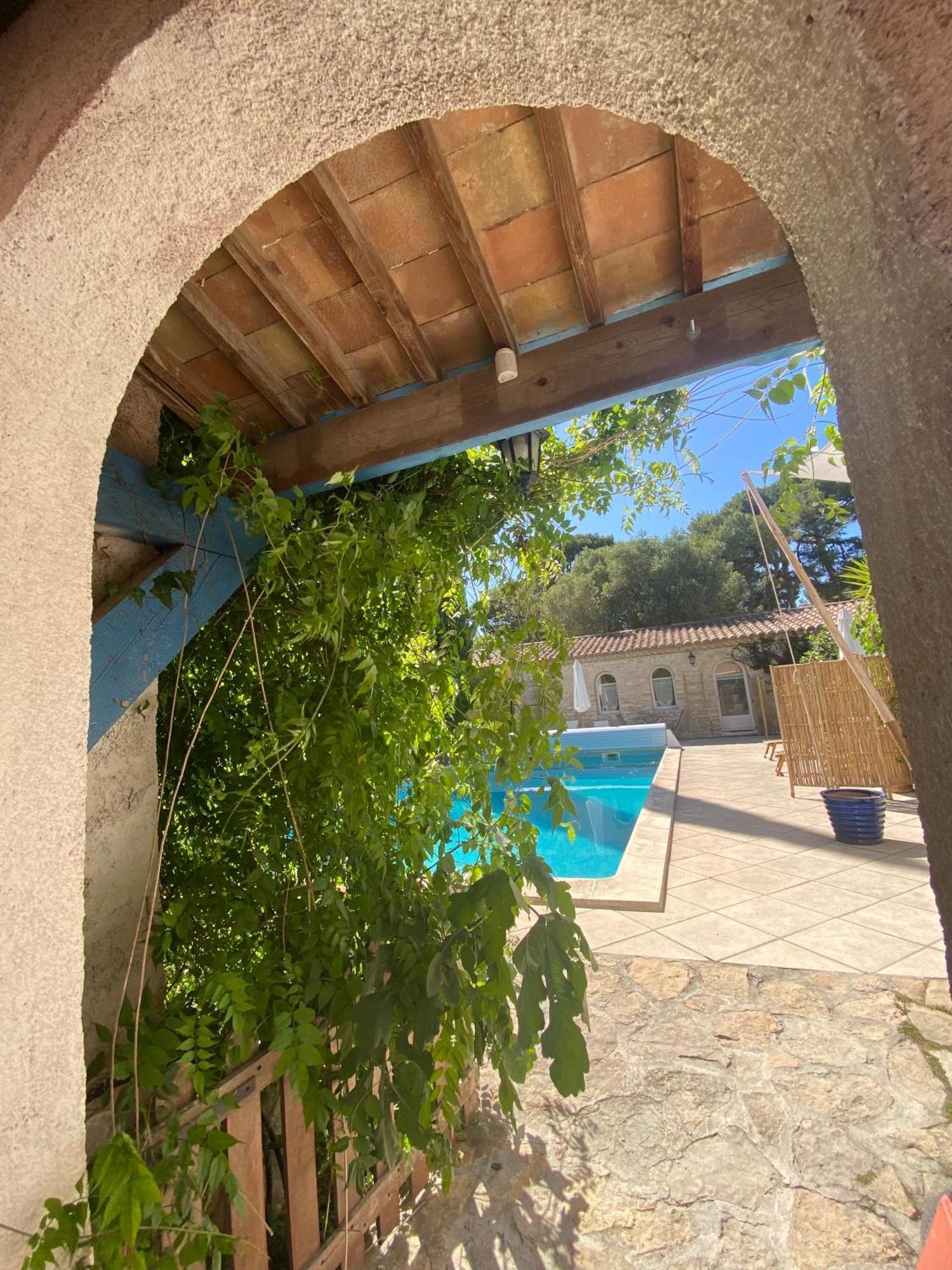 Bed and Breakfast Le Patio Aux Oiseaux La Ciotat Esterno foto